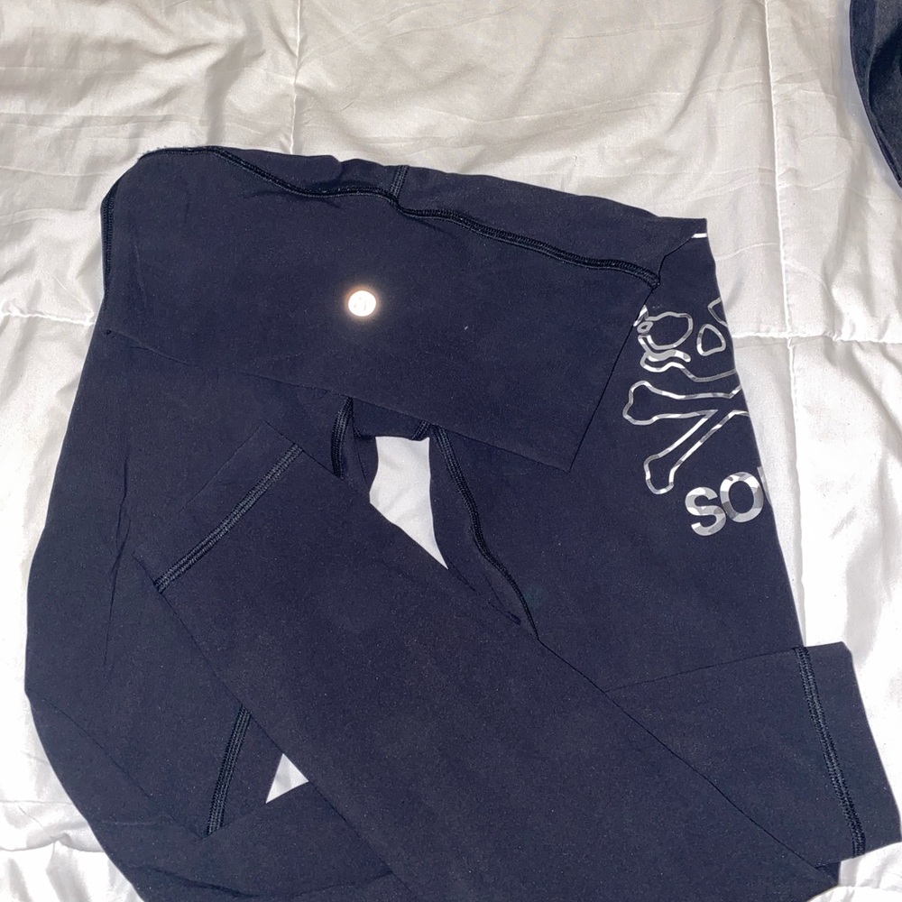 Lululemon xpelington size 2
